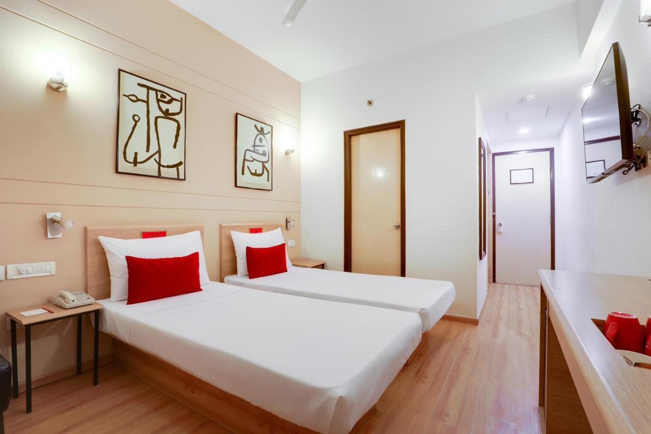 Red Fox By Lemon Tree Hotels, East Delhi Extérieur photo