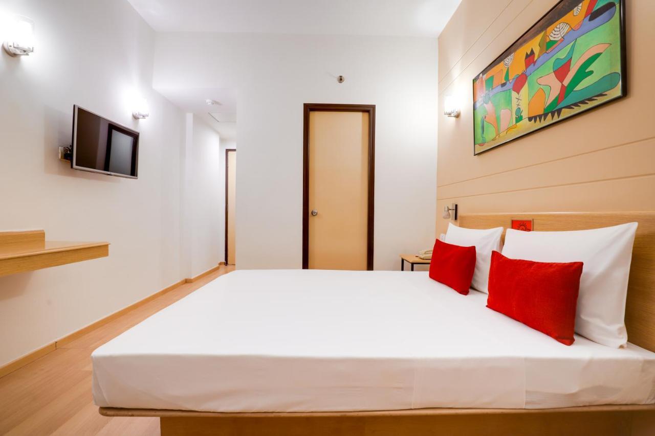 Red Fox By Lemon Tree Hotels, East Delhi Extérieur photo