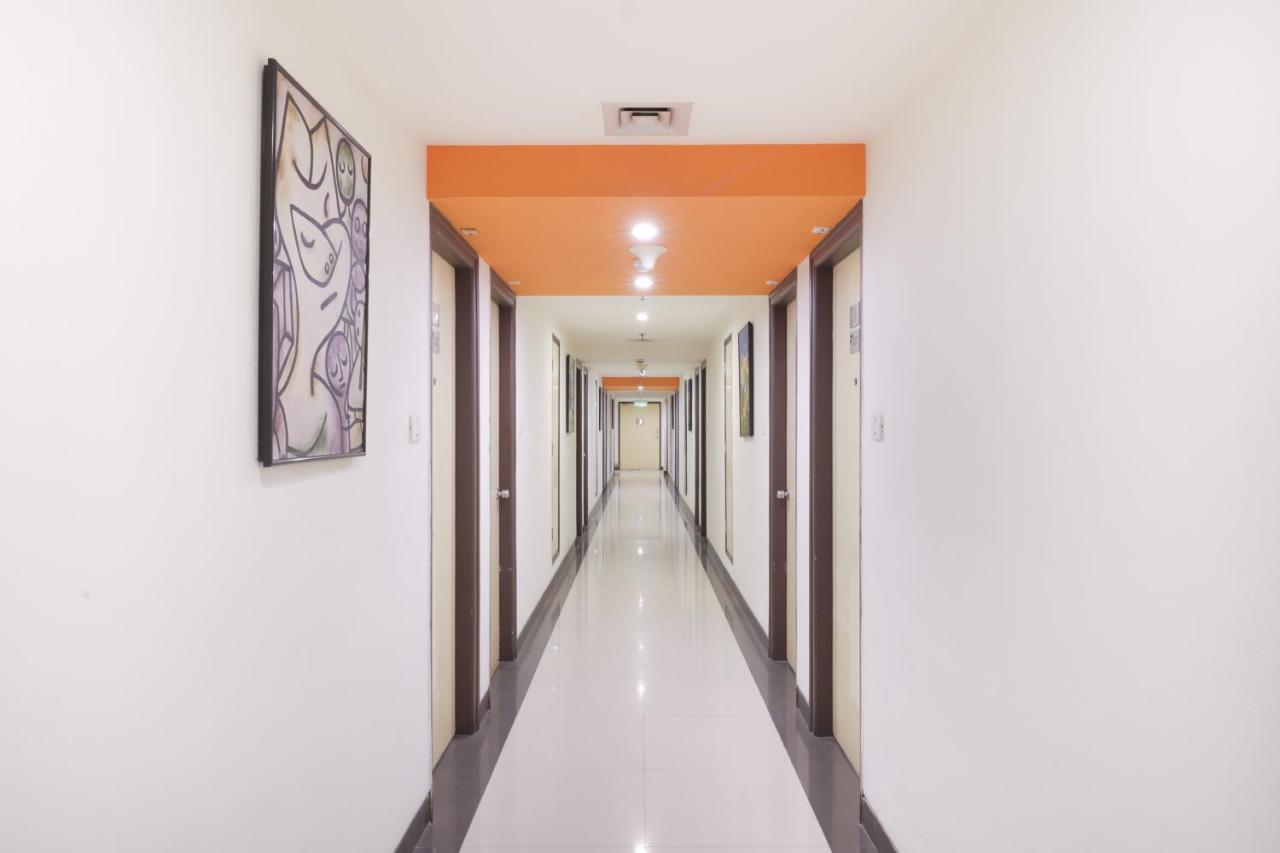Red Fox By Lemon Tree Hotels, East Delhi Extérieur photo