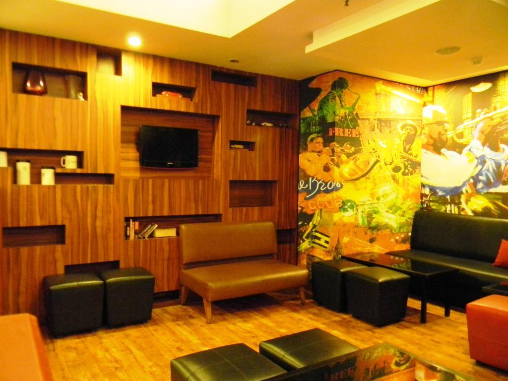 Red Fox By Lemon Tree Hotels, East Delhi Extérieur photo