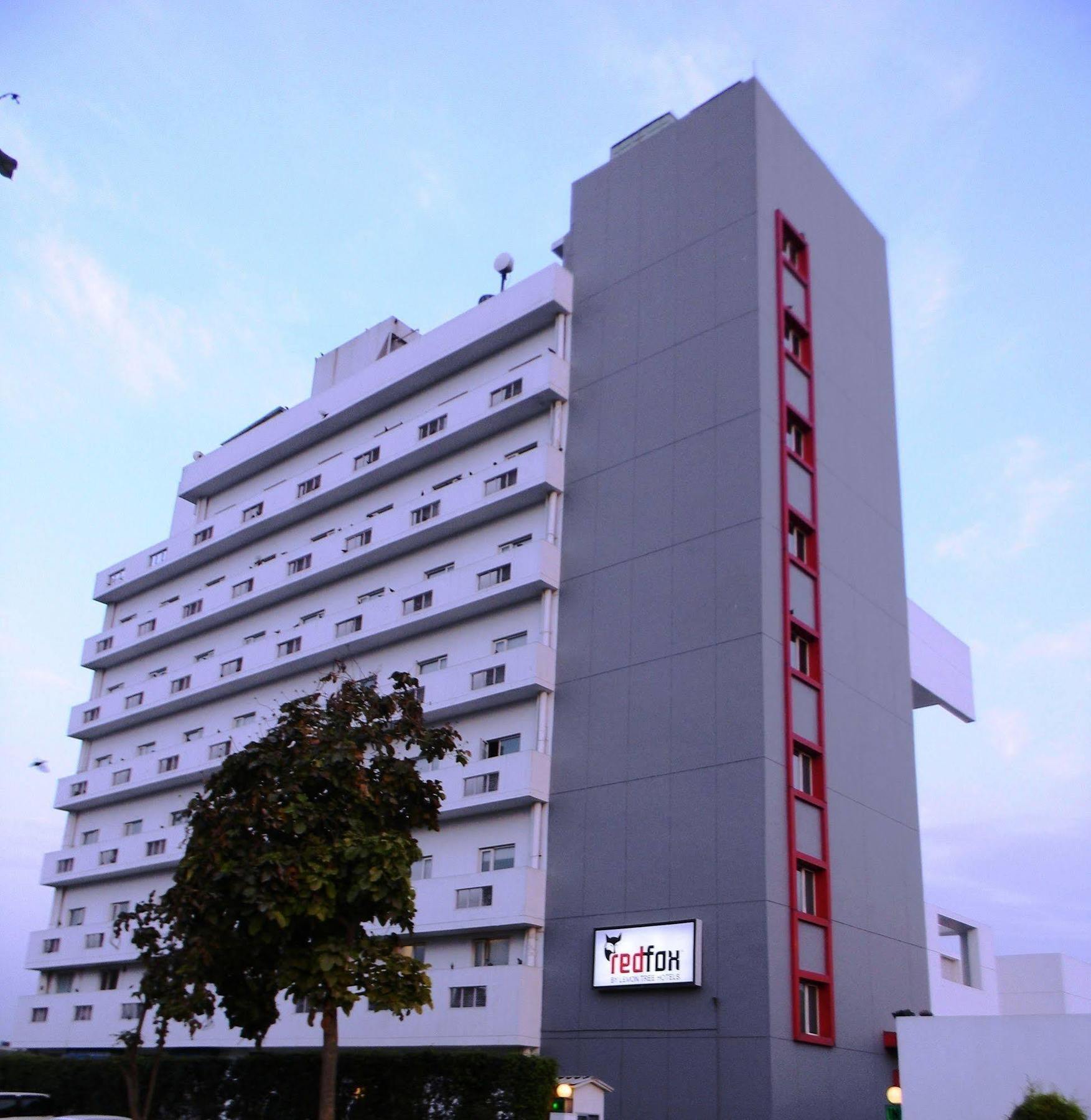 Red Fox By Lemon Tree Hotels, East Delhi Extérieur photo