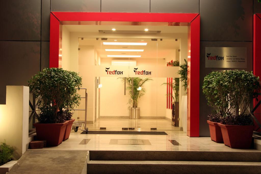 Red Fox By Lemon Tree Hotels, East Delhi Extérieur photo