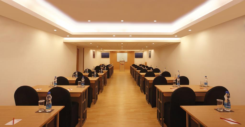 Red Fox By Lemon Tree Hotels, East Delhi Extérieur photo